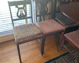 Violin back on all 6 chairs