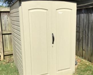 Outdoor plastic storage Building