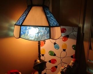 Lamp with stained glass shade