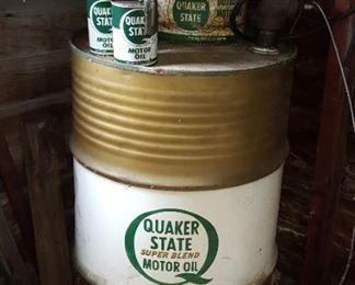 Quaker State Motor Oil containers (barrel, quarts)