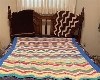 Full Size Bedroom Set Spring Air Back Supporter Mattress, Men's Clothing, Hand Crafted Crocheted Throw Blankets
