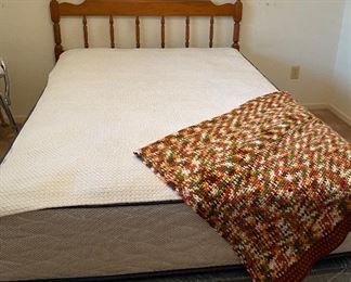 Full Size Bedroom Set New Serta Perfect Sleeper, Hand Crocheted Blanket