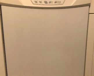 Amanda dishwasher. 2011. Works great!