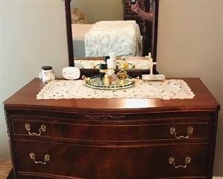 Antique Mahogany Three Drawer Dresser / Mirror