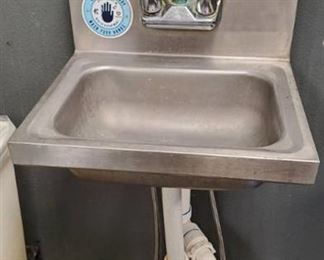 Hand Sink With Paper Towel Dispenser/ Soap Dispenser