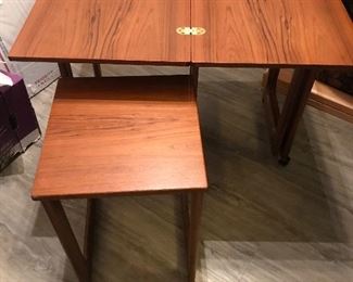Beautiful mid century table with two side stands, gaming table folding
