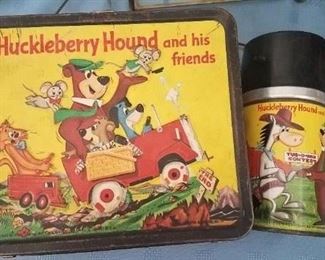 Front of Huckleberry Hound lunch box and thermos