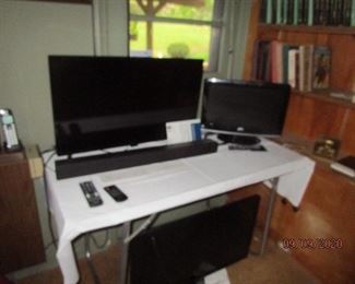 Insignia flat screen and JVC TV with built in cd player