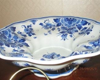 Delft bowl