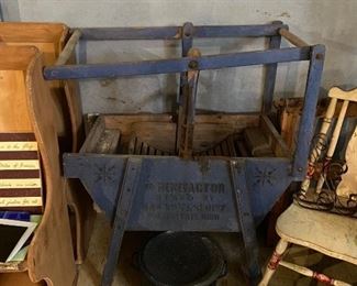 Primitive wooden washer/Fruit? Clothes?