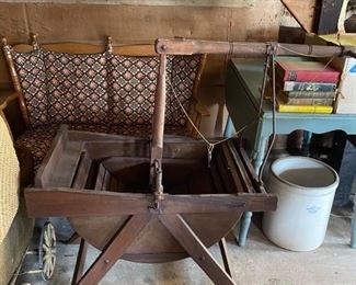 Vintage Wooden Washer Fruit? Clothes?