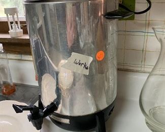 Large Coffee  Urn   vintage and works.  about 40 cup  just $10