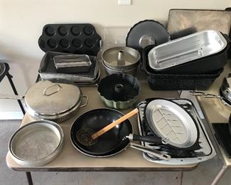 Many kitchen  items: baking pans