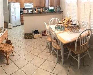 Panoramic view of the breakfast room
