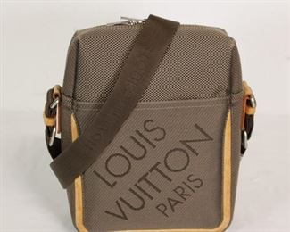 Louis Vuitton Messenger Bag