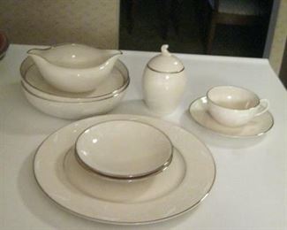 Triomphe China - service for 12