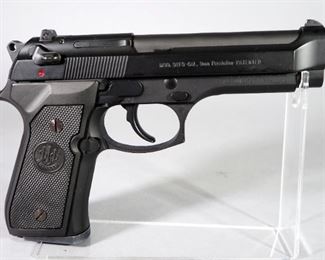 Beretta Model 92FS 9mm PARA Pistol SN# BER376953 Z, 2 Total Mags, In Hard Case