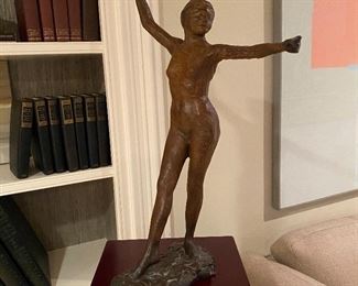 Nude sculpture