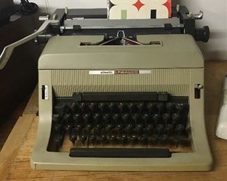 1960's Olivetti Lettera 32 British pound typewriter