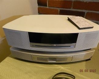 Bose stereo with cd player