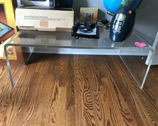 Clear Acrylic Coffe Table