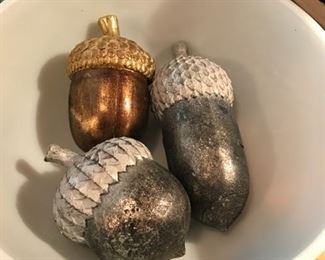 decorative acorns
