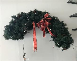Lighted christamas swag