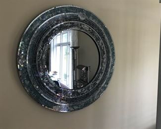 Round decorative mirror