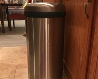 Stainless steel garbage can