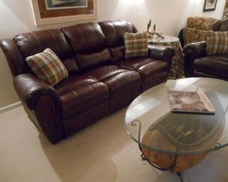 Lane Leather Sofa & Matching Loveseat