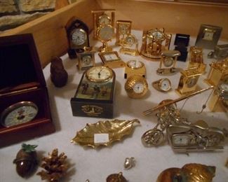 Extensive collection of miniature clocks