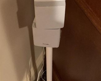 2 pairs of Bose speakers available