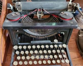 L.C. SMITH BROS. Typewriter