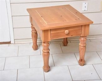 15. BROYHILL Wooden End Table