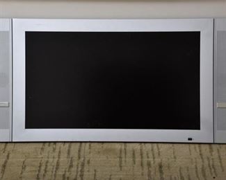 48. TRUTECH 32 Thin LCD Monitor