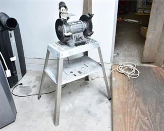 108. PORTER AND CABLE Bench Grinder