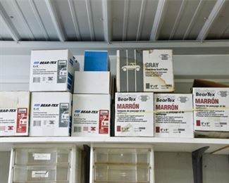 116. Large Group Lot Of BEARTEX Scuff and Clean Pads