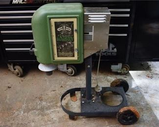 118. AMERICAN BIOPHYSICS Mosquito Magnet