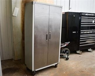 124. Two 2 Door Metal Cabinet