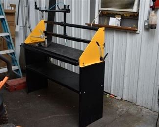 126. Metal Work Bench