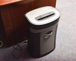 168. ROYAL Paper Shredder