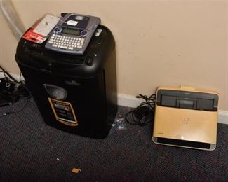 171. Group Lot Of Office Items