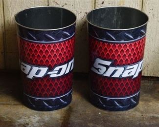 179. Two 2 SNAPON Trashcans