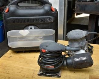 211. Three 3 BLACK AND DECKER Sanders