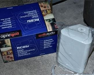219. POLK AUDIO RC85i High Performance Inwall Speakers