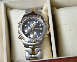 319. SEIKO Chronograph Wristwatch