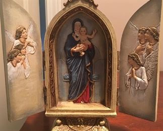 Stunning Mary & Jesus Collectible with Arched Doors that Open & Close