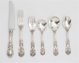 45
A Reed & Barton "Francis I" Sterling Silver Flatware Service
Second-half 20th Century
Each stamped for Reed & Barton, further stamped: Sterling
Designed 1907 by Ernest Meyers comprising 12 hollow-handled dinner knives (9.125"), 12 dinner forks (7.125"), 12 salad/dessert forks (6.125"), 12 round-bowl soup spoons (5.875"), 12 teaspoons (5.875"), and 12 bouillon spoons (5.25"), 72 pieces
Weighable sterling: 80.525 oz. troy approximately
Estimate: $2,000 - $3,000