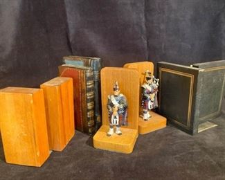110Variety Vintage Bookends