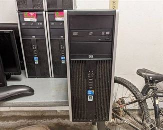 HP Compaq 8100 Elite Convertible Minitower Intel Inside Core i3 Windows Vista Product Number AY031AV, 17 Inch LCD Color Monitor VT-768V